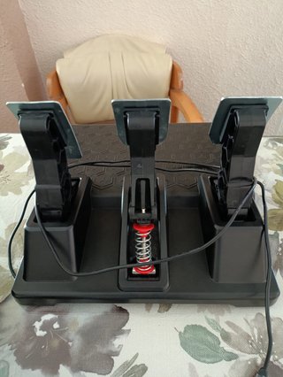 Volante Thrustmaster T248