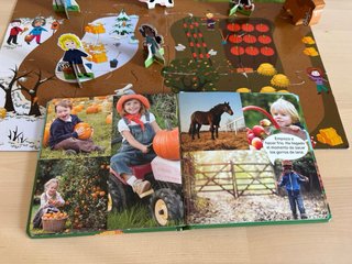 Puzzle y libro infantil con figuras de granja
