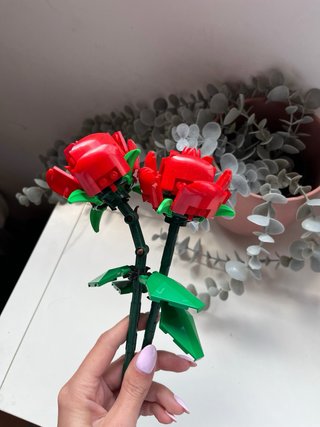 Rosas de LEGO rojas