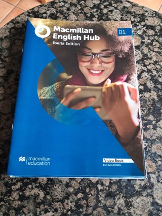 Macmillan English Hub B1 Student's book with Vi...