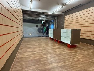 Local comercial en alquiler en Zona Industrial en Barbera del Vallès