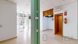 Local comercial en alquiler en Centre - Eixample – Can Llobet – Can Serra en Barbera del Vallès