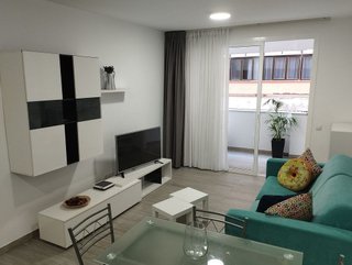Piso en alquiler en Santa Catalina - Canteras en Palmas de Gran Canaria(Las)