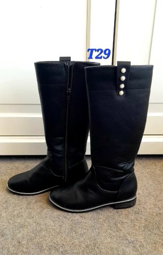 Botas altas niña/mujer negras poco uso T-29-31-36