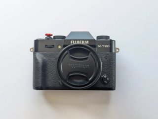 Fujifilm XT-20 + 2 baterías + Accesorios
