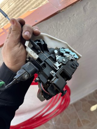 Cerradura Golf V Trasera Derecha