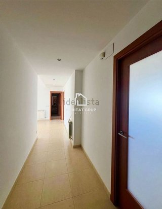Piso en venta en Barri dels Escriptors en Salt