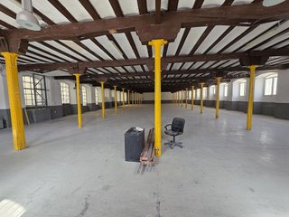 Nave industrial en alquiler en Almeda - El Corte Inglés en Cornellà de Llobregat