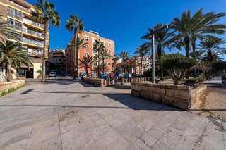 Local comercial en venta en Centro en Almería