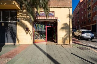 Local comercial en venta en Centro en Almería