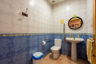 Local comercial en venta en Centro en Almería