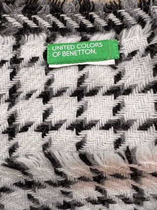 Bufanda / chal de lana marca  Benetton
