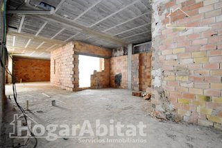 Piso en venta en Pego