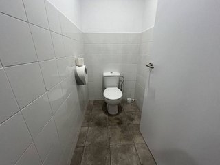 Local comercial en alquiler en Montigalà -Sant Crist en Badalona
