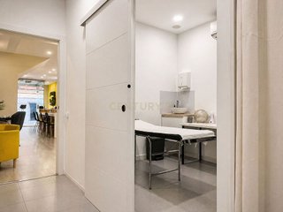Local comercial en alquiler en Centre - Estació en Sant Cugat del Vallès