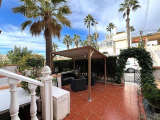 Casa adosada en venta en Campos de Golf - Villa Martin - Los Dolses en Orihuela