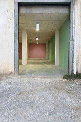 Local comercial en venta en Pinos Puente