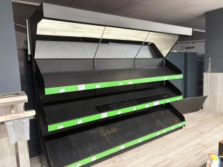 Equipos de frío y estanterias para supermercado