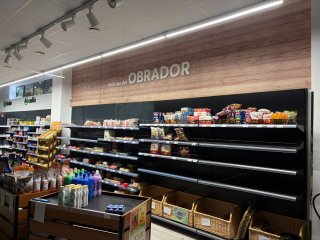 Equipos de frío y estanterias para supermercado