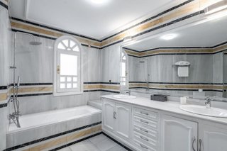 Chalet en alquiler en Nueva Andalucía centro en Marbella