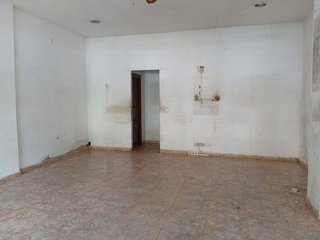 Local comercial en alquiler en Huerta Rosales - Valdepasillas en Badajoz