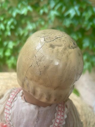 Antiguo muñeco cartón piedra