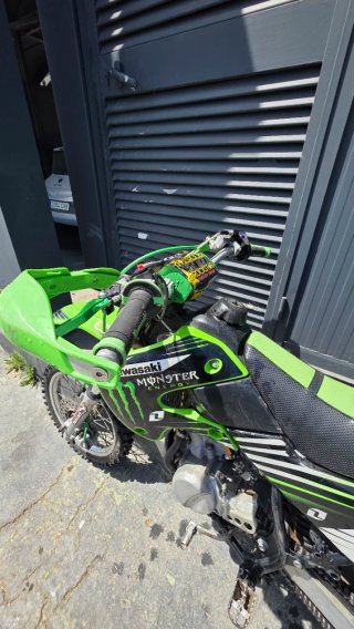 Kawasaki KX 65cc Motocross 2014 más llantas 12