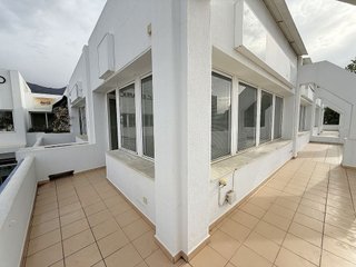 Oficina en alquiler en Lomas de Marbella Club - Puente Romano en Marbella