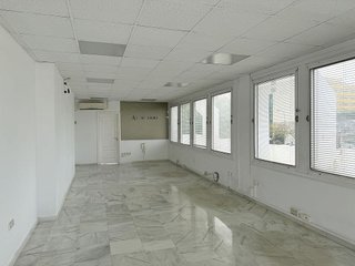 Oficina en alquiler en Lomas de Marbella Club - Puente Romano en Marbella