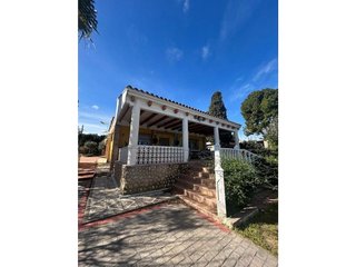 Chalet en venta en Urbanizaciones en Llíria
