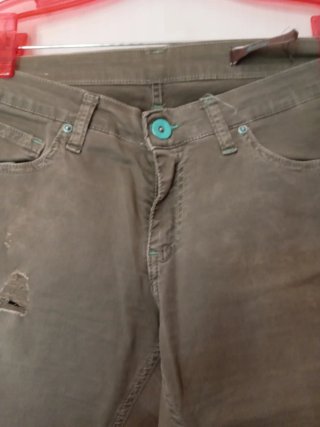 Jeans skinny vita bassa strappati