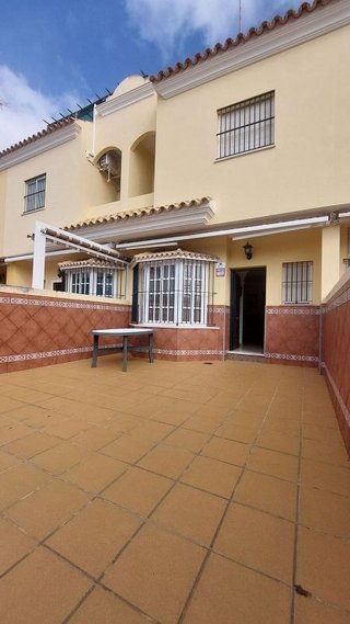 Casa adosada en venta en Santuario - La Laguna en Chipiona