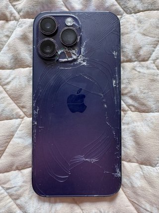 iPhone 14 Pro Plata - Parte trasera rota