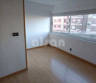 Piso en venta en Travesía de Vigo - San Xoán en Vigo
