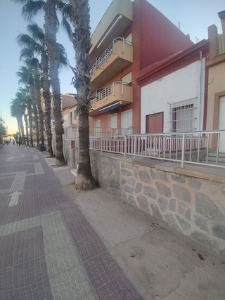 Piso en venta en Centro en Alcazares, Los