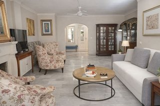 Piso en venta en Nueva Andalucía centro en Marbella