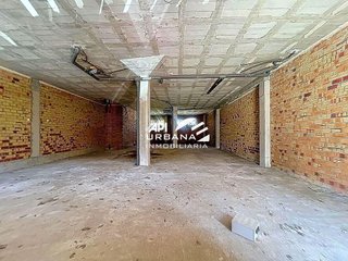 Local comercial en venta en Lucena