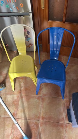 7 Sillas Sklum Metal colores