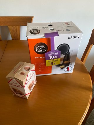 Cafetera Dolce Gusto nueva + REGALO (LEER)