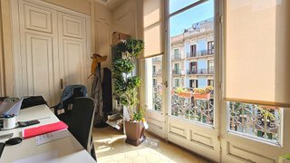 Oficina en alquiler en La Dreta de l'Eixample en Barcelona