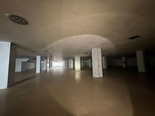 Local comercial en alquiler en Arco Norte - Avda. España en Dos Hermanas