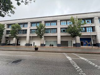 Local comercial en alquiler en Arco Norte - Avda. España en Dos Hermanas