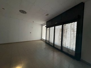 Local comercial en alquiler en Arco Norte - Avda. España en Dos Hermanas