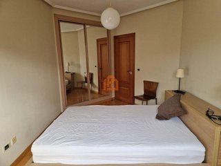 Piso en alquiler en La Chantría - La Lastra en León