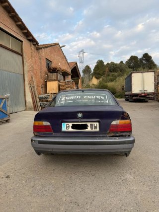 BMW  323i coupe e36