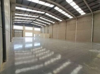 Nave industrial en alquiler en Monserrat