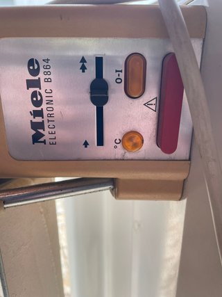 Calandra Miele B 864