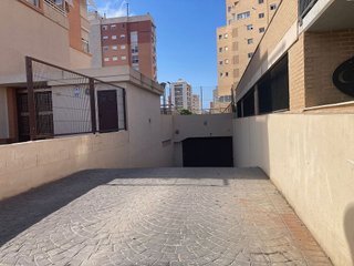 Garaje en venta en Cabo de las Huertas en Alicante