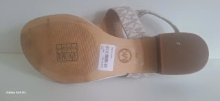 Sandalias Michael Kors Jilly Beige y Doradas
