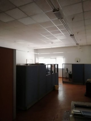 Local comercial en alquiler en Palacio de Congresos - Urbadiez - Entrepuentes en Sevilla